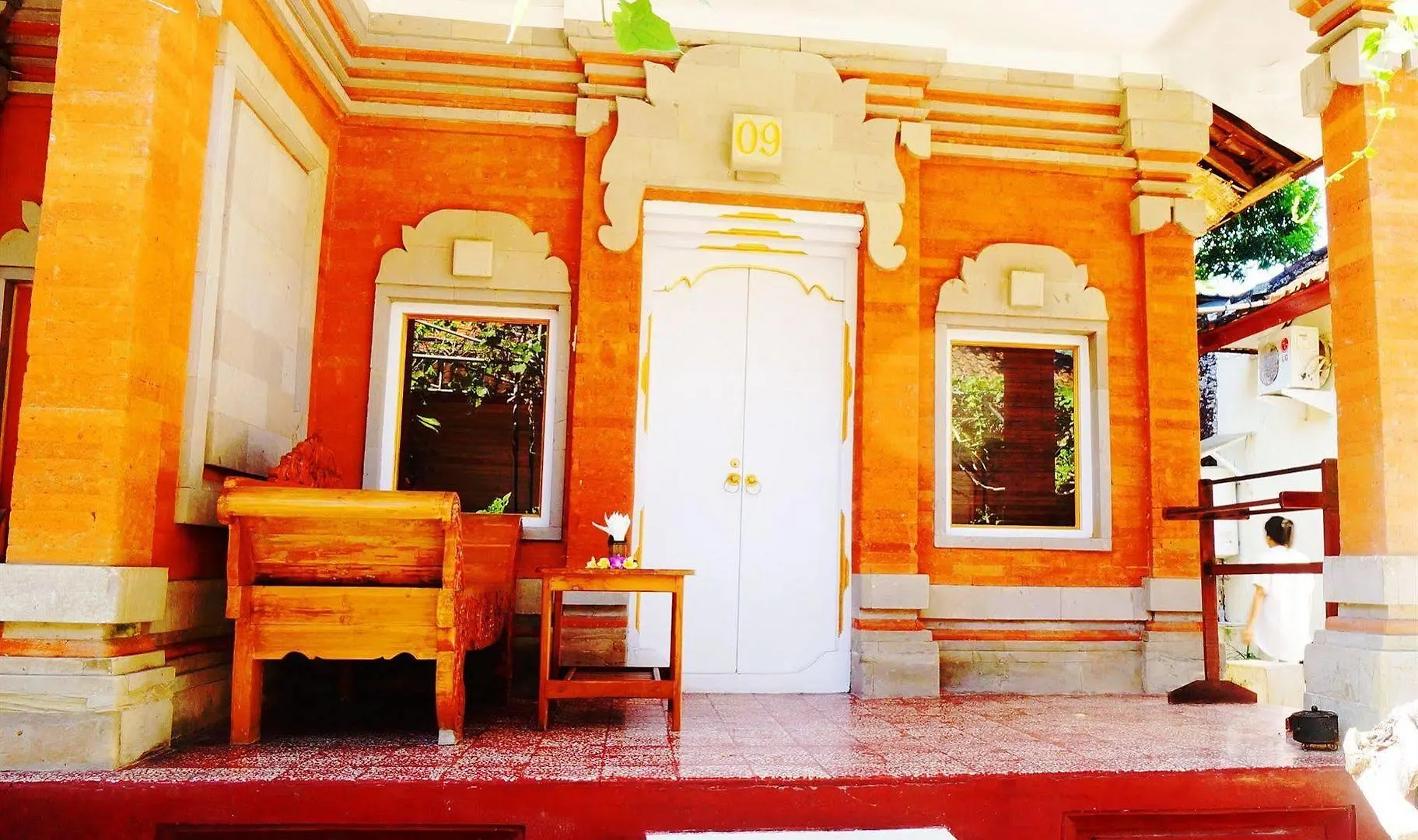 Puri Wisata Balinese Style Hotel Seminyak